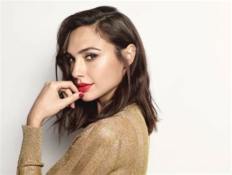 gal gadot getting to know the real life wonder woman citizenside
