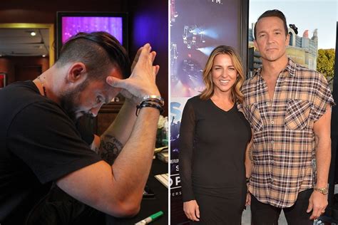 hillsong pastor carl lentz wife laura believes he s innocent and won t leave him after claim he