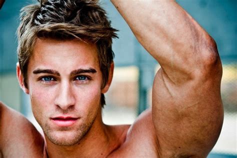 Photos The Most Beautiful Blue Eyed Men In The World Cheapundies