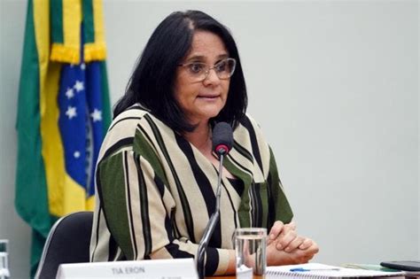 Assista minha entrevista com a ministra damares alves! Damares Alves diz que, na concepção cristã, a mulher é ...