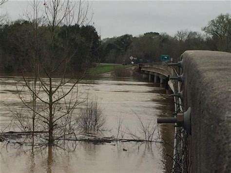 National Weather Service Expect Record Flooding Along Sabine River