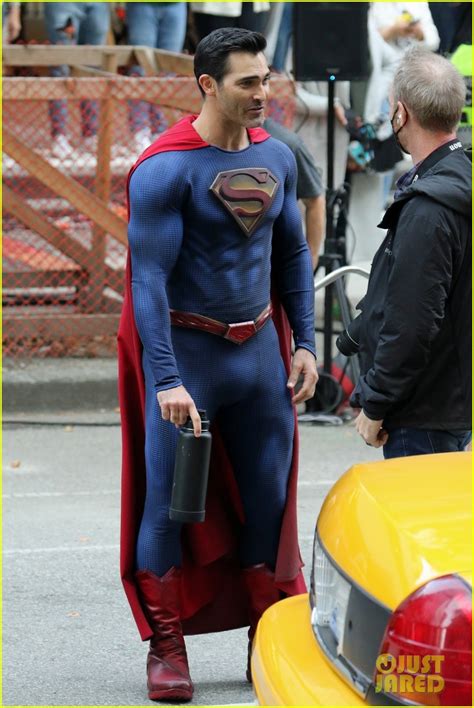 Tyler Hoechlin Looks Buff In His Superman Suit While Filming Superman