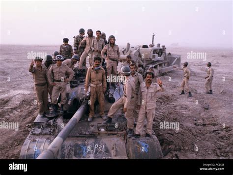 Politics War Iraq Defence Military Soldiers Weapons Hi Res Stock