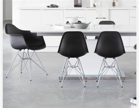 Eiffel sword is a contemporary dining chair with a comfortable upholstered seat and backrest on a natural and the seat has a steel structure with s shape springs for extra flexibility and strength. Chaise avec base en métal Noir EIFFEL | Structube | Eiffel ...