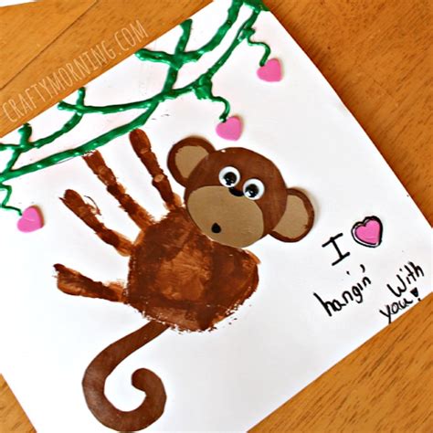 It makes a simple, inexpensive, and dinosaur father's day card (crafty morning). 12 Easy Father's Day Crafts For Preschoolers To Make