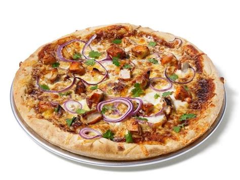 Domino's pizza bölgesinde bulundunuz mu? Hot & Spicy Feast Chicken Pizza by Domino's Pizza ...