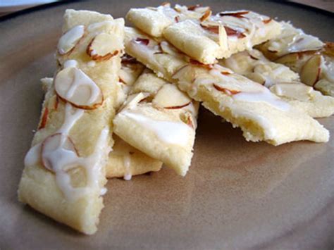 Scandinavian Almond Bars Recipe