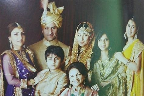 Unseen Pic From Kareena Kapoor Saif Ali Khans Wedding Featuring Sara And Ibrahim Spells Royalty