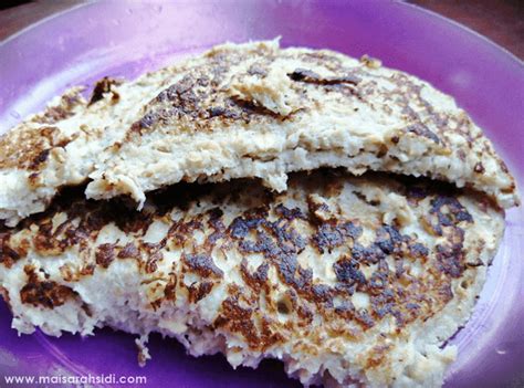 Sayur, daging, dan berbagai bumbu lainnya digabung menjadi satu dalam sebuah kulit adonan padat yang ditipiskan secukupnya, kemudian dilipat, kemudian digoreng hingga matang. Resepi Pancake Pisang Oat Sihat dan Sedap