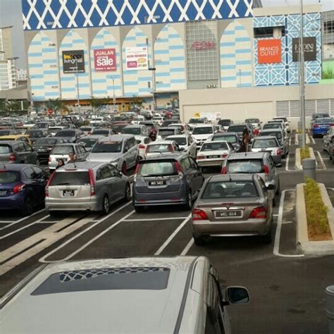 .shop east coast mall hinode shop giant kuantan hinode shop aeon bukit mertajam hinode shop tesco extra damansara hinode shop giant kemuning utama hinode shop plaza shah alam hinode shop giant bandar kinrara. AEON Mall Shah Alam - Shopping Mall in Shah Alam