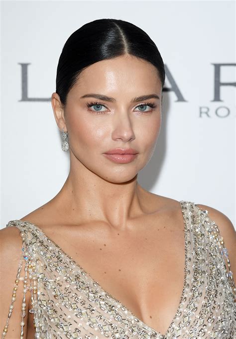 Adriana Limas Best Beauty Looks From The Past Year