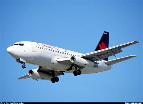 Boeing 737 217adv Canadian Airlines Aviation Photo 0126686