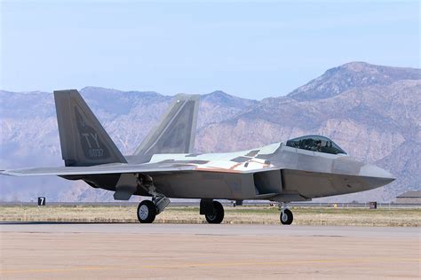Us Air Forces F 22 Raptor Stealth Fighters Faces Engine Shortage