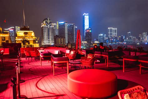 So, go to the beautiful marina bay and immerse yourself in the city's. New on The Bund: CÉ LA VI Shanghai - Nomfluence
