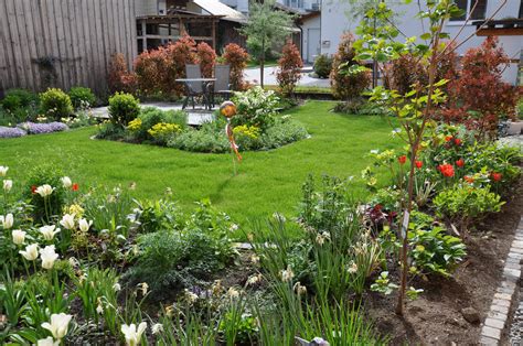 Der login bei myhammer ist kostenlos, sowie wie auch die komplette plattform myhammer kostenlos ist. Kleiner Hofgarten | Garten und Freiraum - Regine Ege und ...