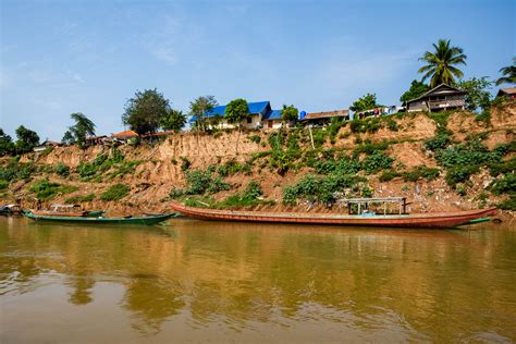 2 Day Slow Boat Cruise Mekong River - Light Loca