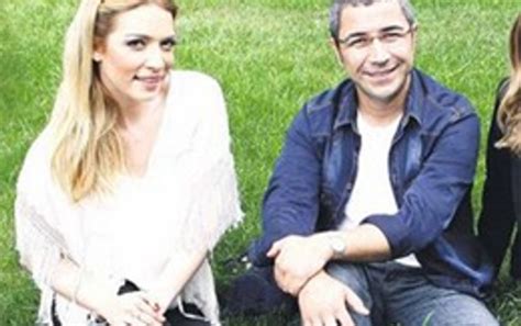Veyis alev, eşi kevser ateş'den 2016 yılında boşandı. Veyis Ateş taklitlerinden şikayetçi!