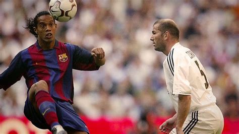 ronaldinho vs zidane joueur de football footballeur football