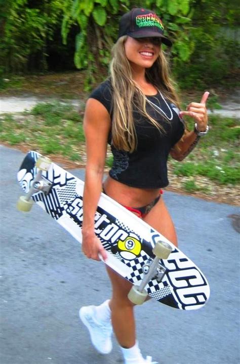 Fit And Hot Skateboard Girl Meninas De Skate Meninas Skatistas Garotas Surfistas