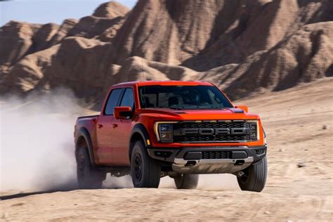 New 2021 Raptor Ditches Leaf Spring Offers 37 Inch Tires Edmunds