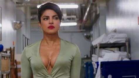 Here S Why Makers Of Baywatch Kept Priyanka Chopra S Character Out Of The Trailer
