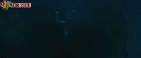 Naked Cameron Richardson In Open Water Adrift