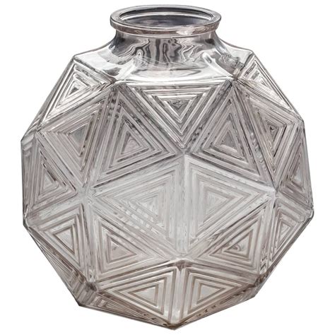 Art Deco Glass Vase By Rene Lalique For Sale At 1stdibs Art Deco Vase Lalique Art Deco Rene