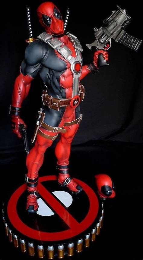 Pin By Bobby On Figurines Et Jouets Deadpool Statue Marvel Statues