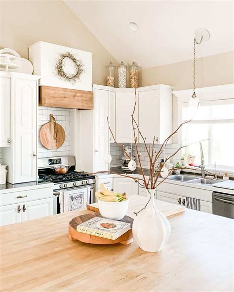 Captivating Light Wood Farmhouse Kitchen Soul And Lane