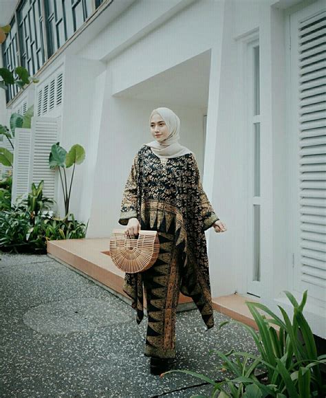 Hijab Fashion Batik Pakaian Pesta Model Pakaian