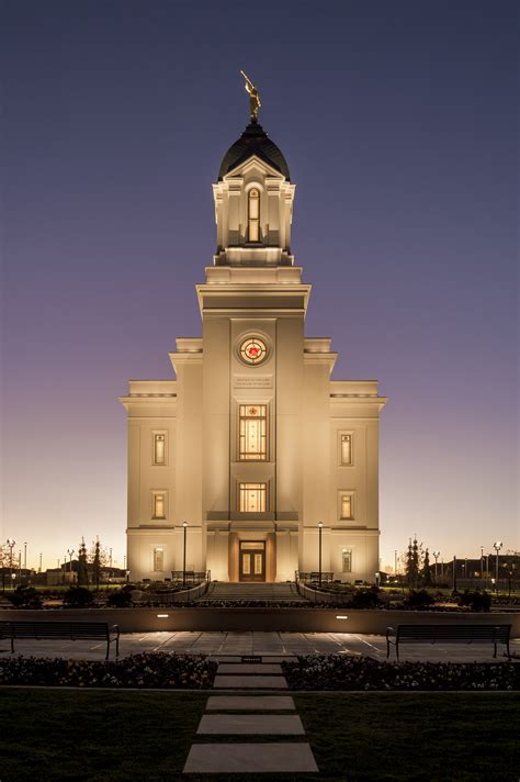 Even for a non-Mormon, touring the new temple in Cedar City is worth it