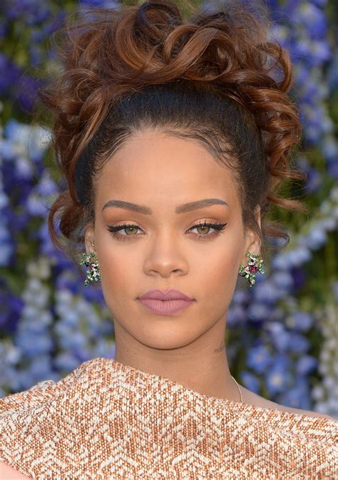The 30 Best Celebrity Makeup Looks Of 2015 Rihanna Makeup Celebrity