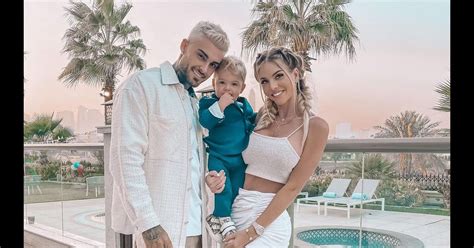 Derniers articles de jessica thivenin. Jessica Thivenin avec son mari Thibault et son fils ...