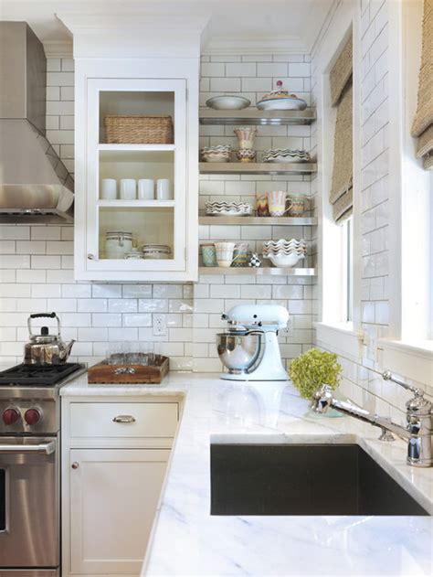 The shine reflected by glass tile can make your room feel more open and airy with light bouncing around the enchanting kitchen you've designed. Best White Subway Tile Backsplash Design Ideas & Remodel ...