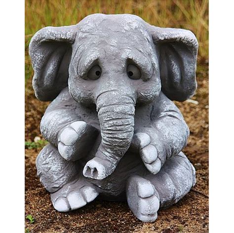 De la wikipedia, enciclopedia liberă. Elefant