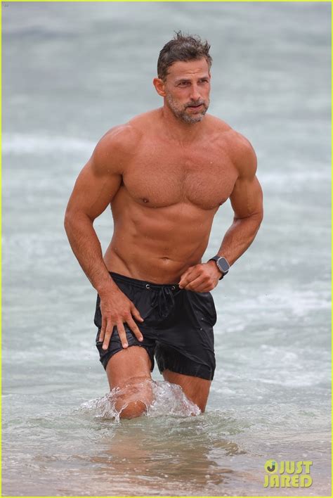 Photo Tim Robards Shirtless Beach Photos 05 Photo 4886979 Just Jared Entertainment News