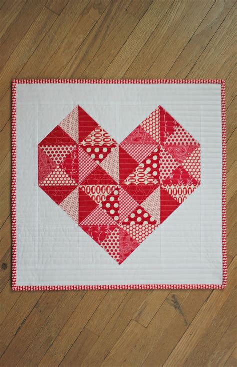 Seasons quiltthis seasons quilt designed by robert kaufman fabrics, featuring blueprint basics valori wells, the pattern is available for free. Canoe Ridge Creations: >>FREE TUTORIAL