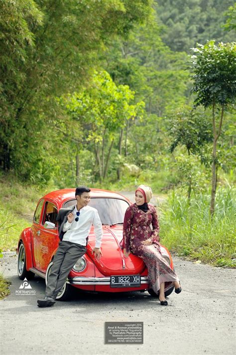 From the pre wedding photo shoot of ayu + adis. 17+ Konsep Foto Prewedding Rustic Mobil VW Kodok Jadul ...