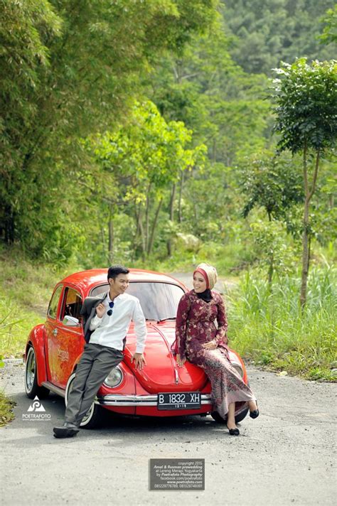 Pengambilan foto prewedding di taman juga tidak kalah menarik, lho! 17+ Konsep Foto Prewedding Rustic Mobil VW Kodok Jadul ...