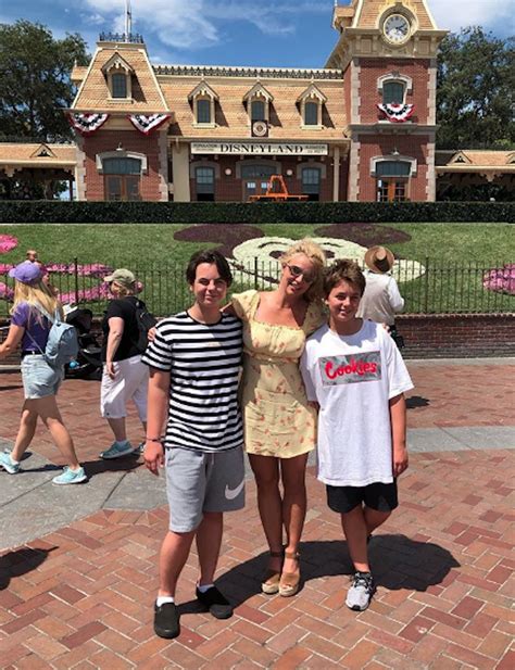 Britney Spears Spends Lovely Day At Disneyland With Her Sons Sean And Jayden Amid Conservator