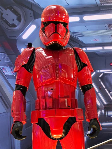 Star Wars Red Stormtrooper Star Wars Artwork Red Aesthetic Trooper