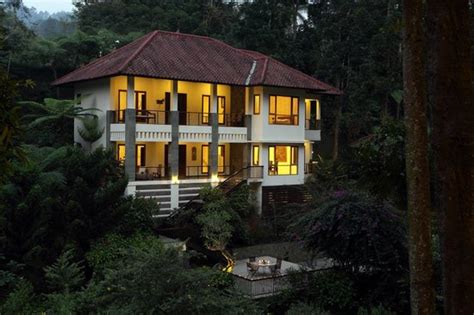 Puncak pinus with beautiful nature scenery and with an unspoiled pine forest so make visitors enjoying the fresh air. Discount 90% Off Villa Puncak Pinus Indonesia | Hotel Near Me In Brooklyn