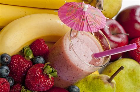 Low Fat Pear Banana And Strawberry Smoothie Recipe Nutribullet Recipes