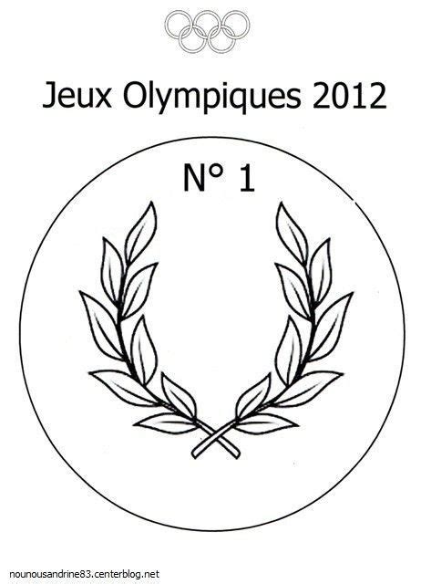 Ainsi on a pu découvrir à l'ouverture les gallinacés puis ont suivi les chèvres et les moutons. activité manuelle : jeux olympiques : médailles