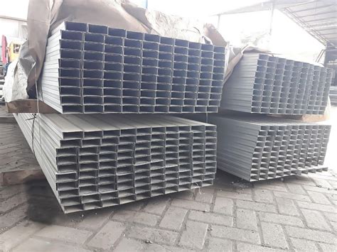 Besi Pipa Besi Galvanized Holo Wiremesh Beton Ulir Beton Polos