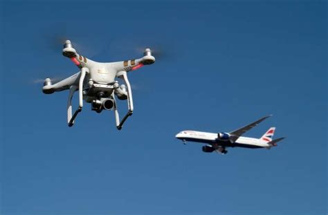 Canadá Quiere Aeropuertos Libres De Drones Transportes