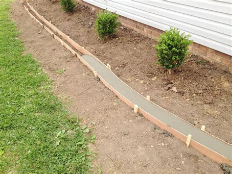 How To Make A Concrete Landscape Curb In 4 Easy Steps Modern