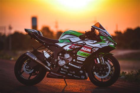 History Of Motorcycle Dealers