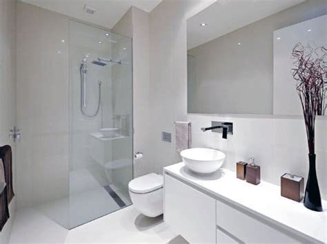 Whether you're looking for single or double vanities, we have 40 there isn't a home design that passes through here that doesn't have an amazing bathroom idea that is completed with a beautiful modern vanity unit. Top 60 Best White Bathroom Ideas - Home Interior Designs