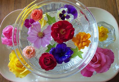 Make The Best Of Things Float Your Flowers For A Beautiful Arrangement